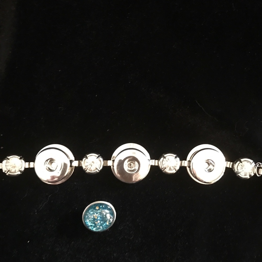 Interchangeable Button Bracelet - image 4